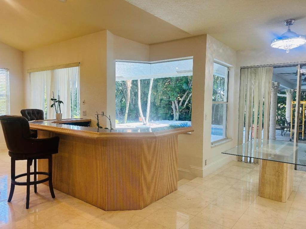 Hamptons - Residential Lease