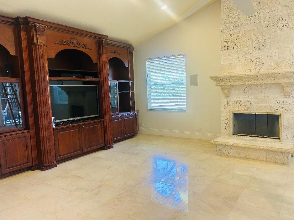 Hamptons - Residential Lease