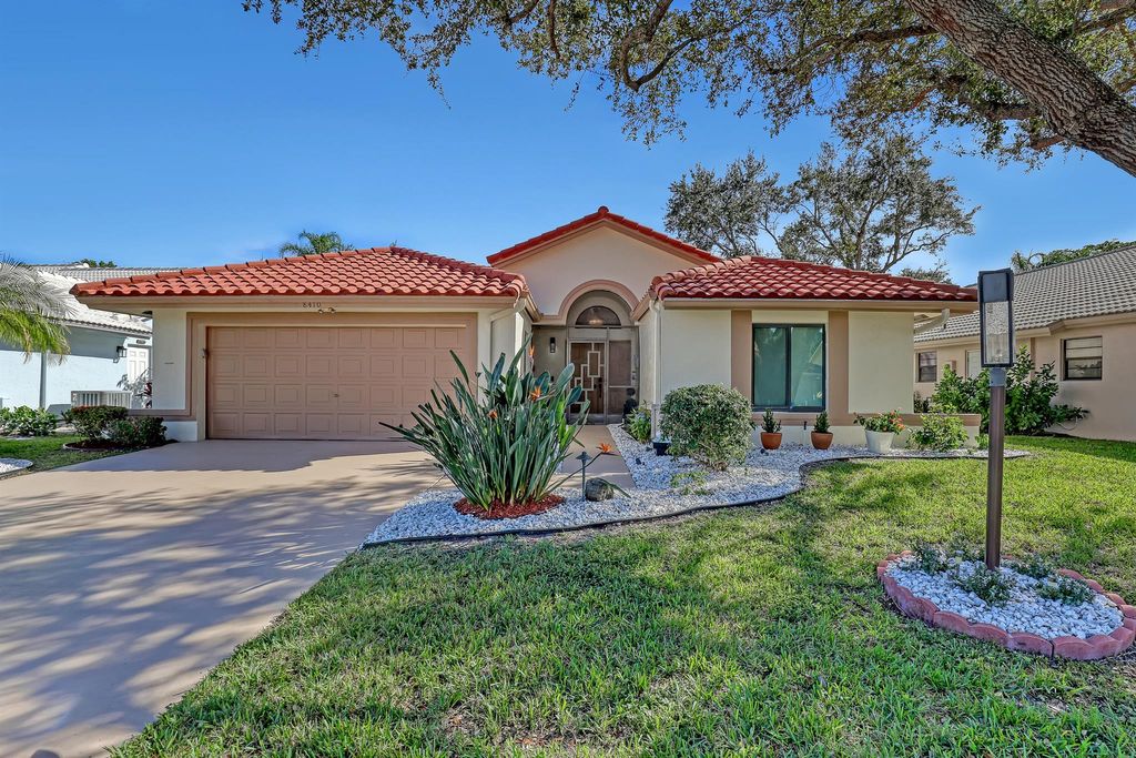 Photo of 8410 Leeway Lane, Boynton Beach, FL 33436 (MLS # R11147712)