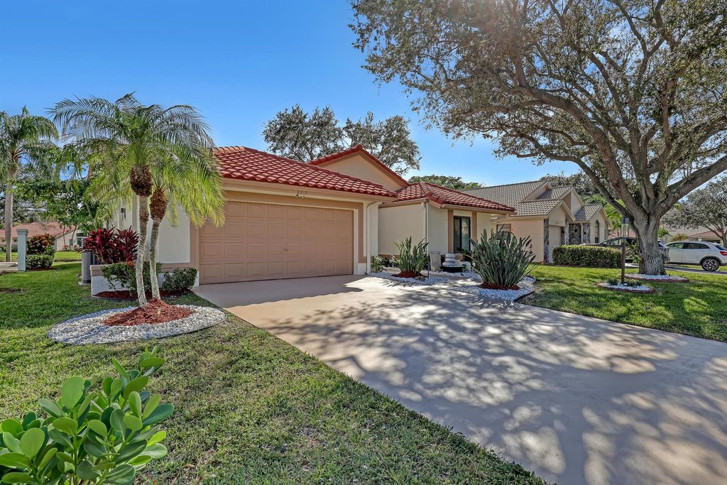 Photo of 8410 Leeway Lane, Boynton Beach, FL 33436 (MLS # R11147712)