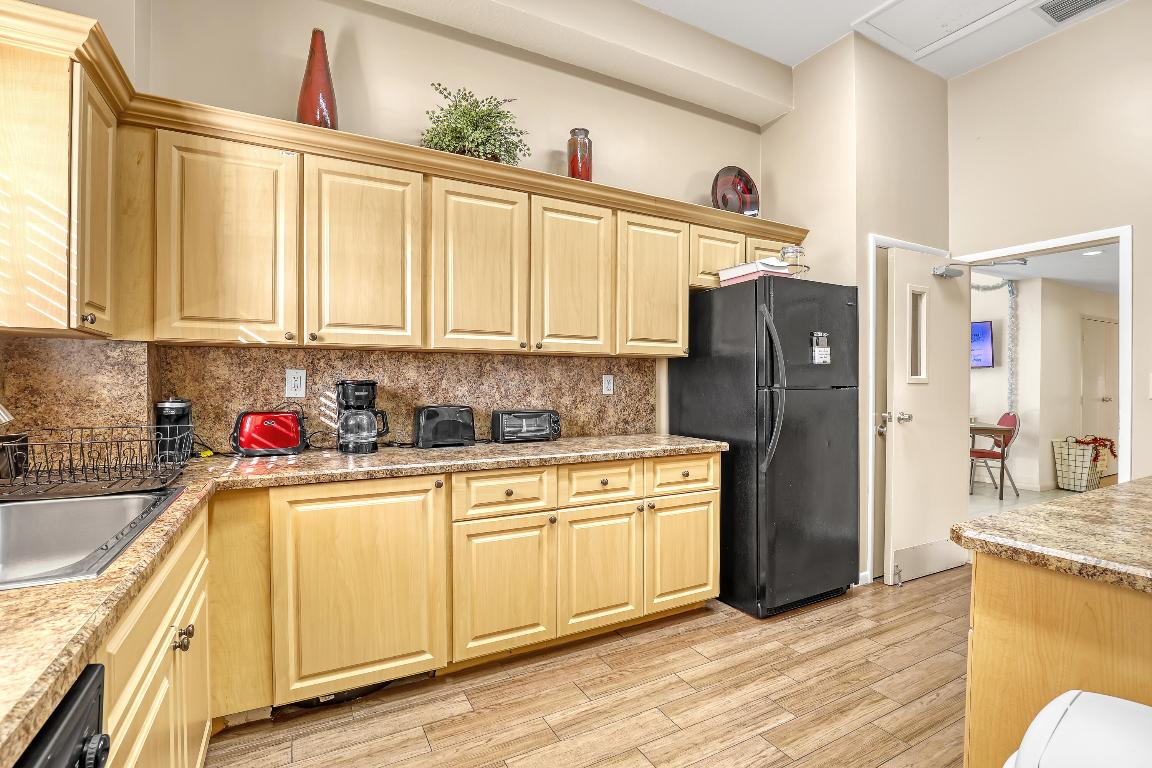 PALM SHORES - Residential