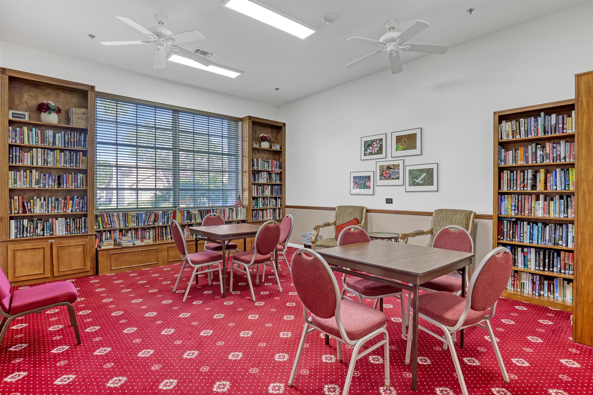 PALM SHORES - Residential