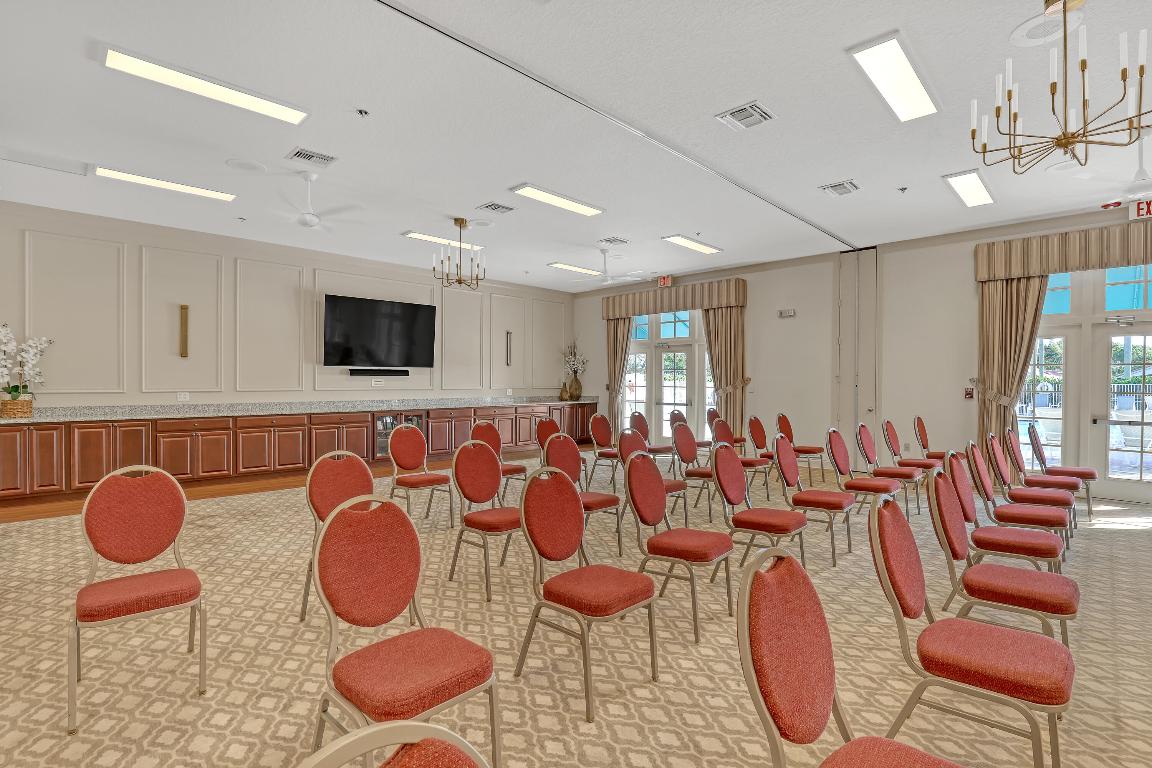 PALM SHORES - Residential