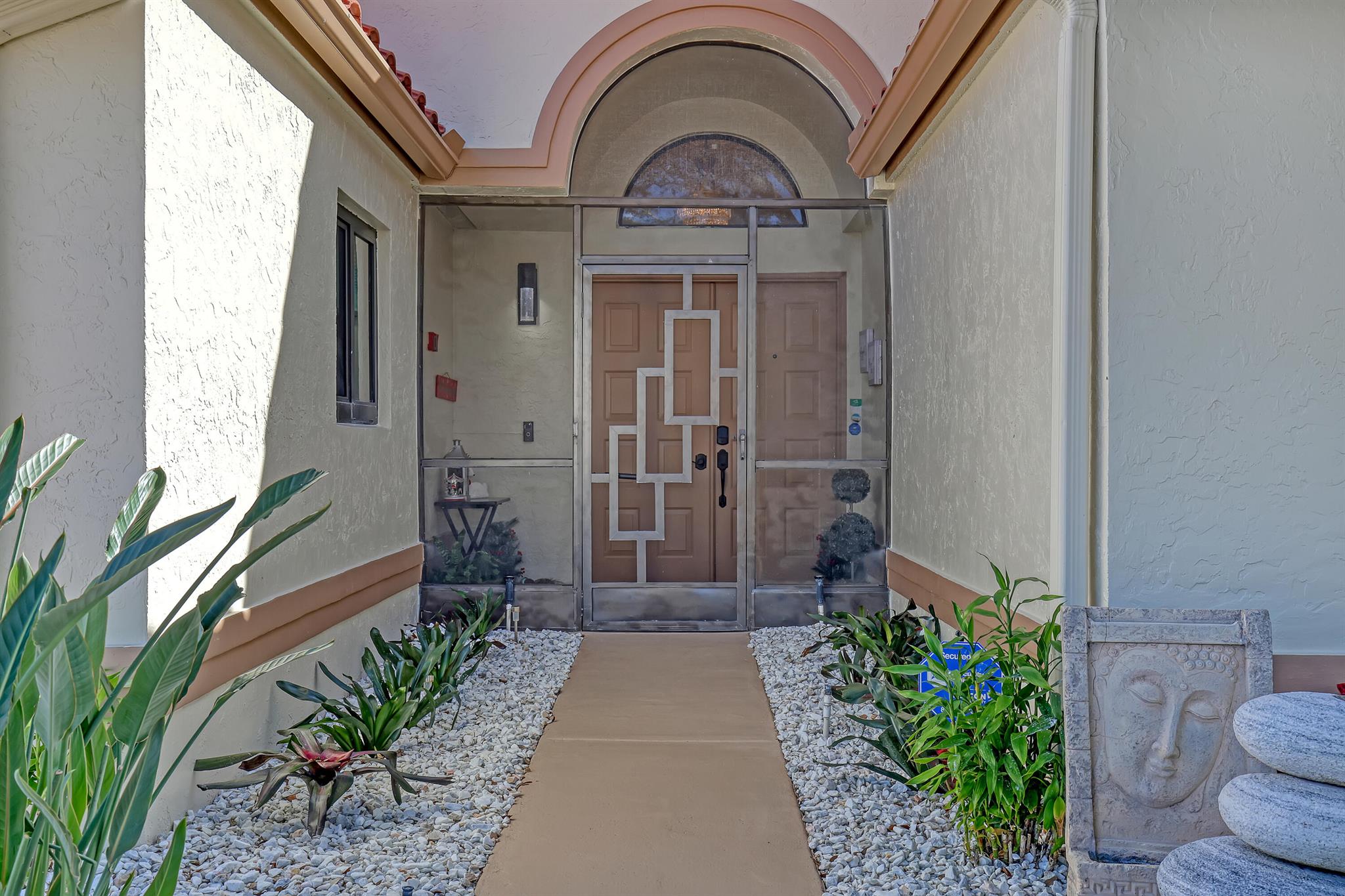 PALM SHORES - Residential