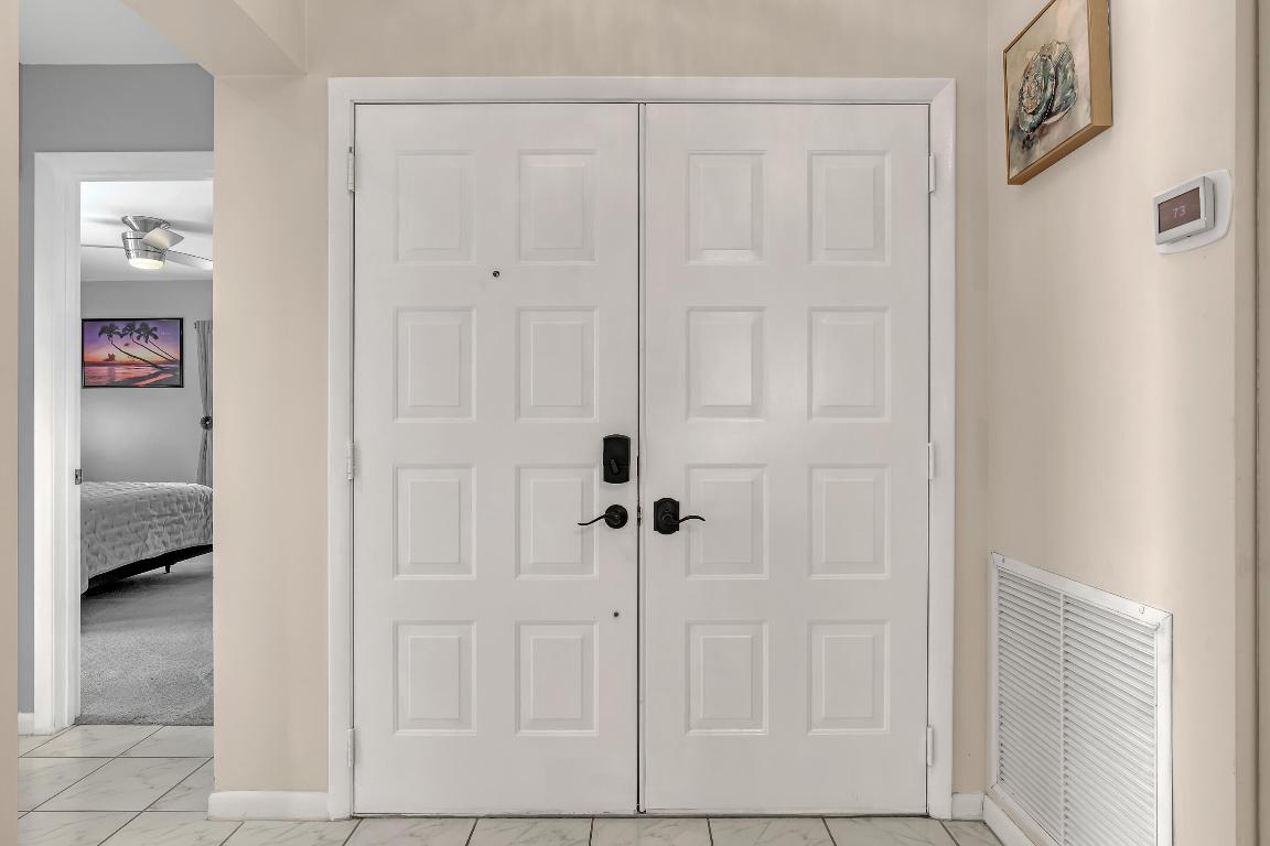 PALM SHORES - Residential