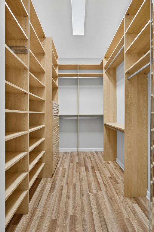 LAWN LAKE - Residential