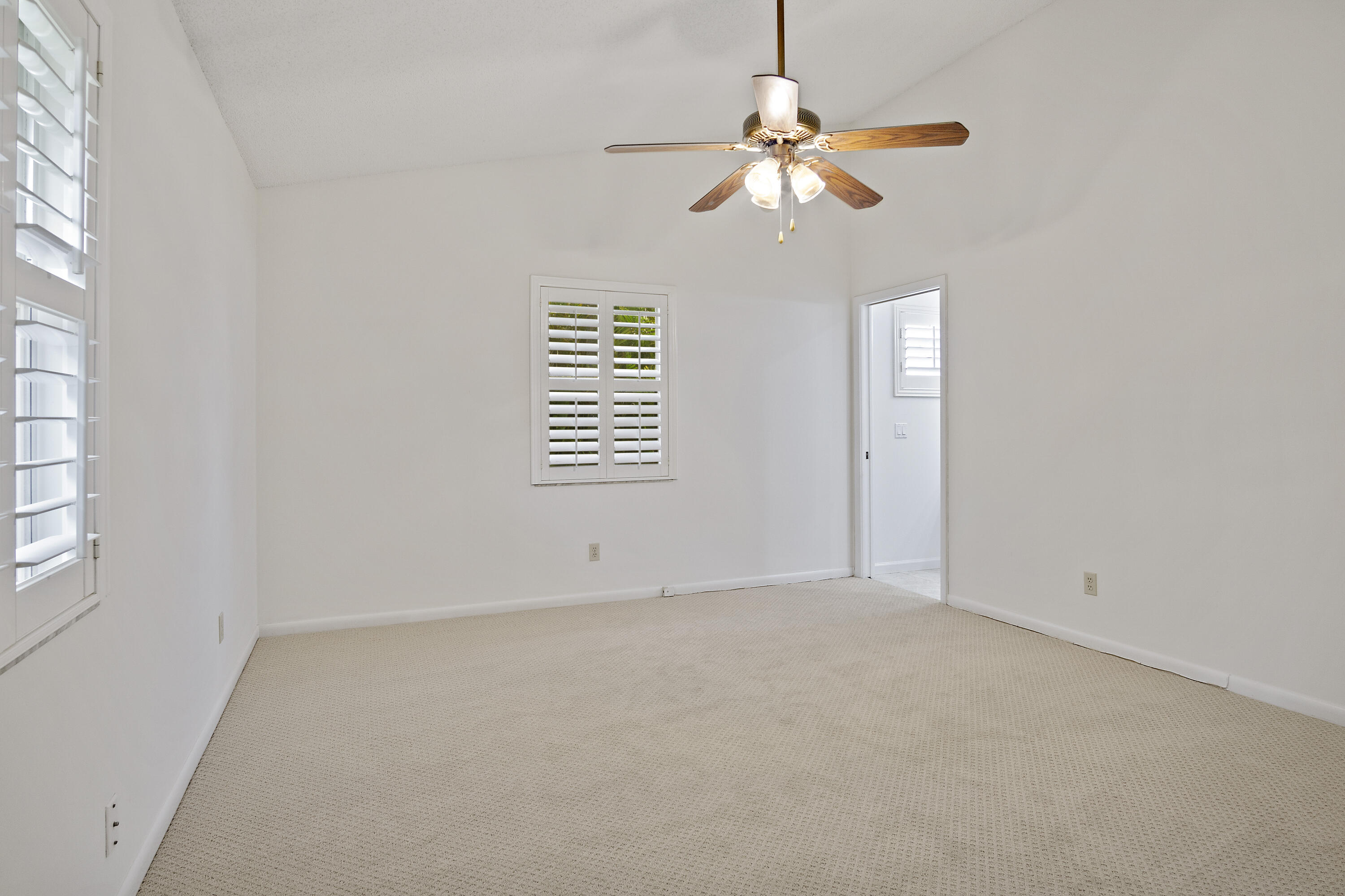 DUCKWOOD - Residential