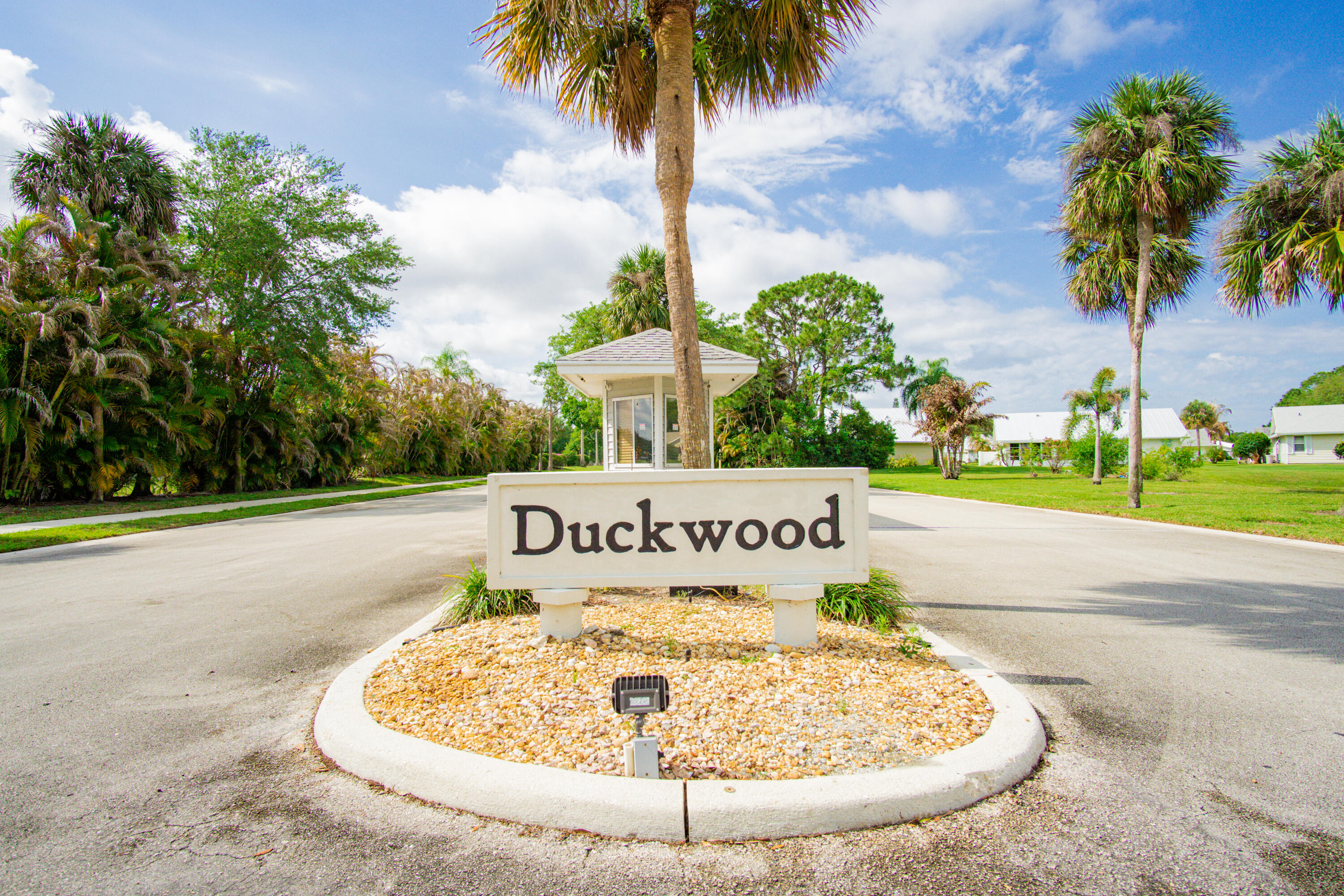 DUCKWOOD - Residential