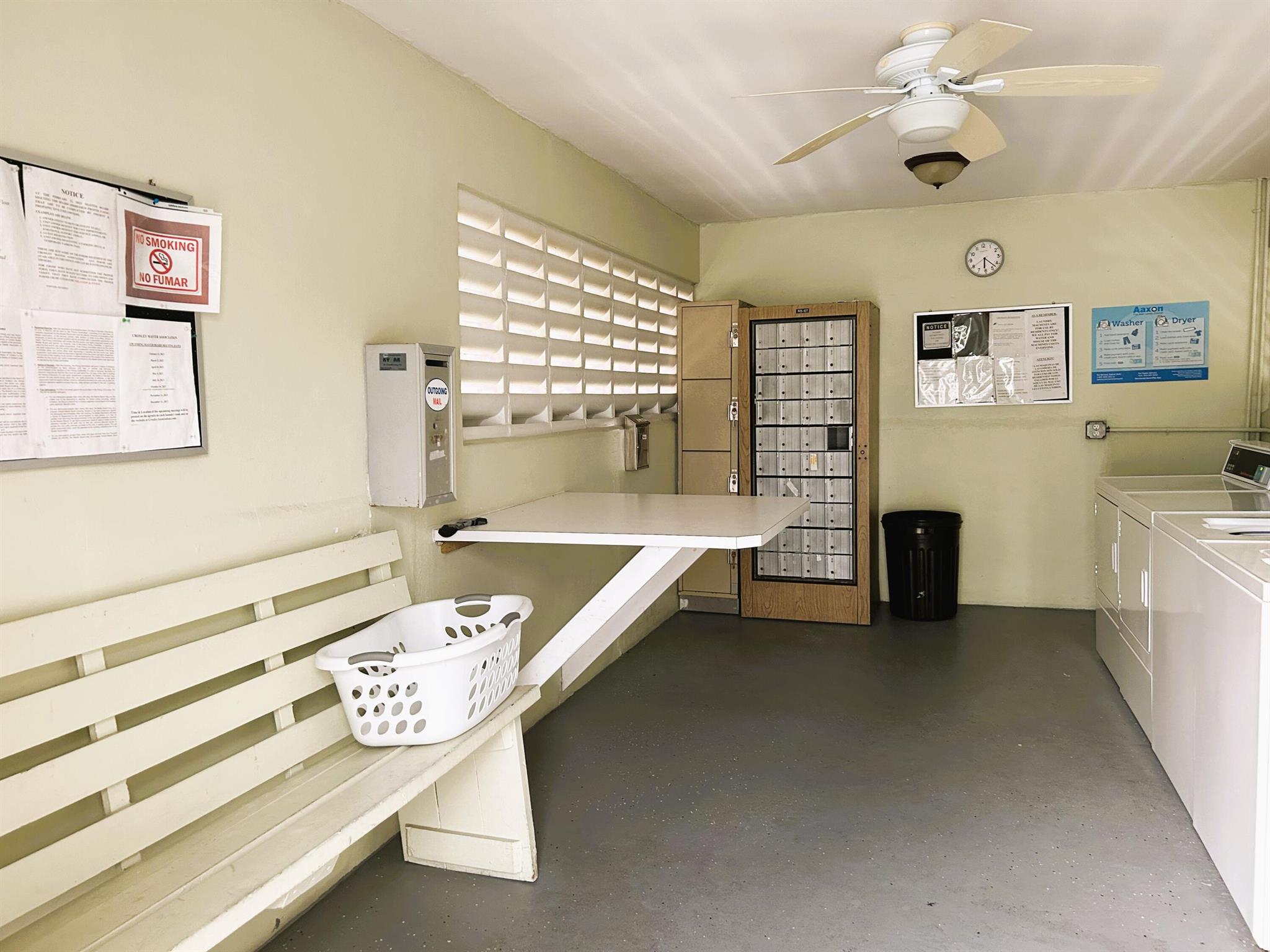 CRESTHAVEN VILLAS 14 CONDO - Residential