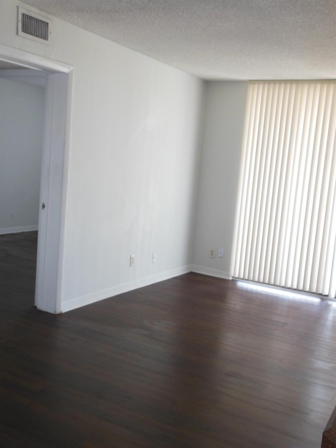 752 Executive Center Drive 19