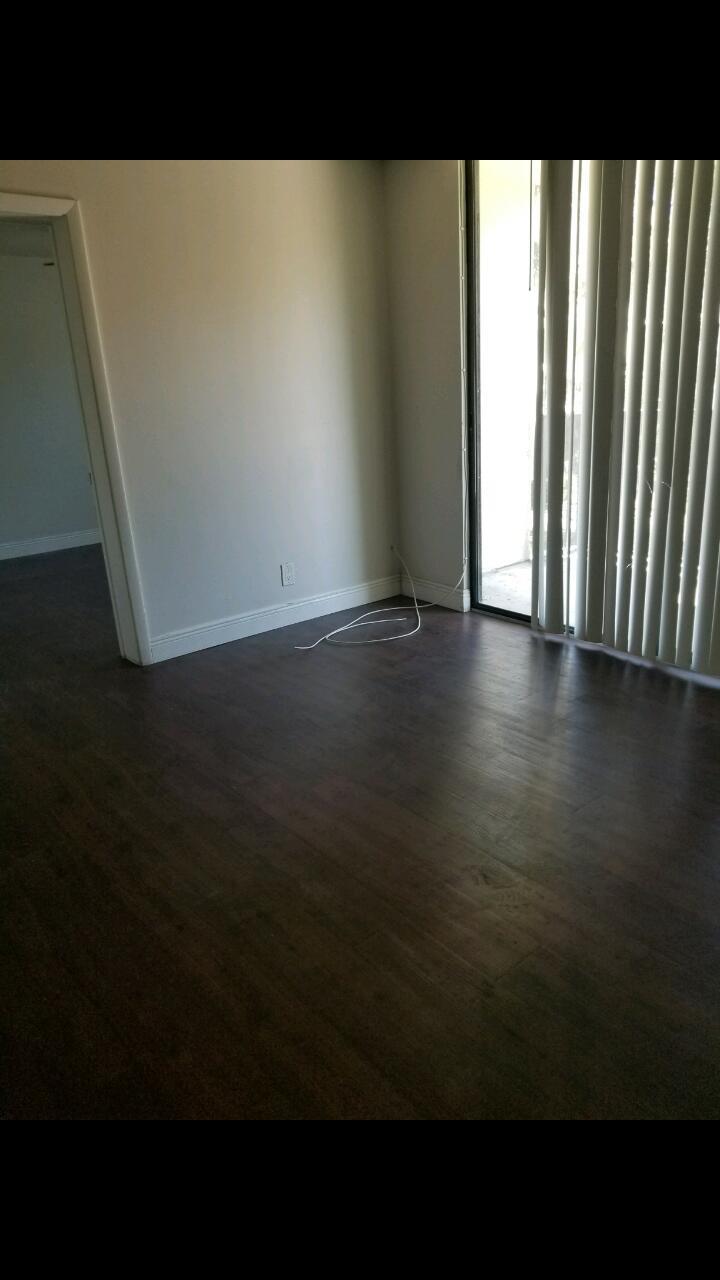 752 Executive Center Drive 19
