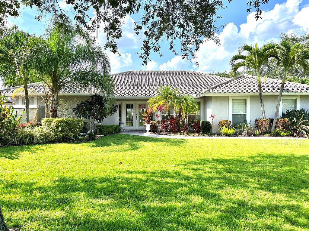 Photo of 1 Lethington Road, Palm Beach Gardens, FL 33418 (MLS # R10898633)