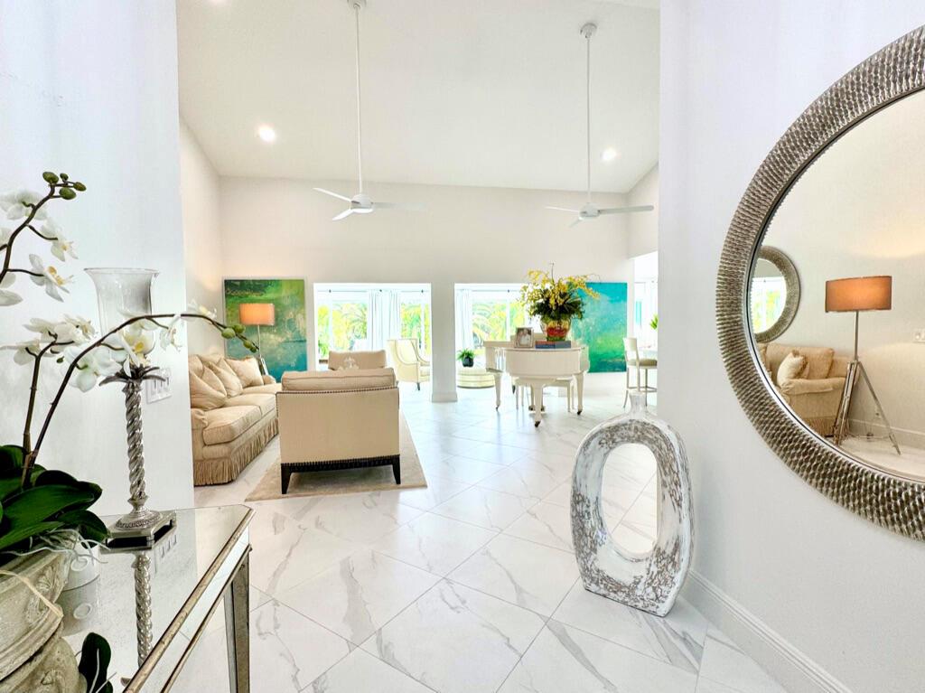 DELRAY LAKES ESTATES - Residential