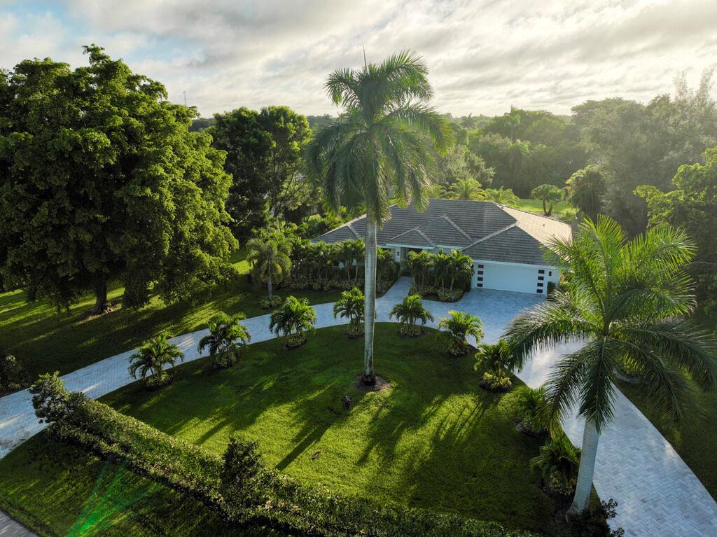 DELRAY LAKES ESTATES - Residential