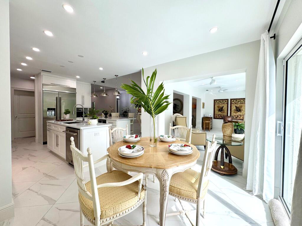 DELRAY LAKES ESTATES - Residential