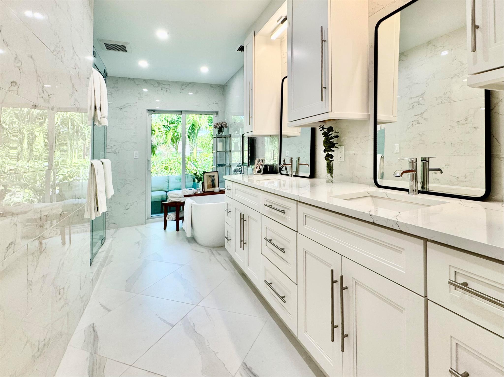 DELRAY LAKES ESTATES - Residential