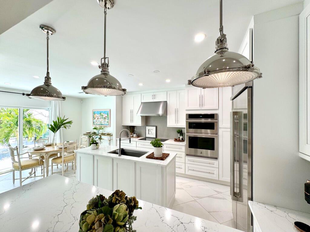 DELRAY LAKES ESTATES - Residential