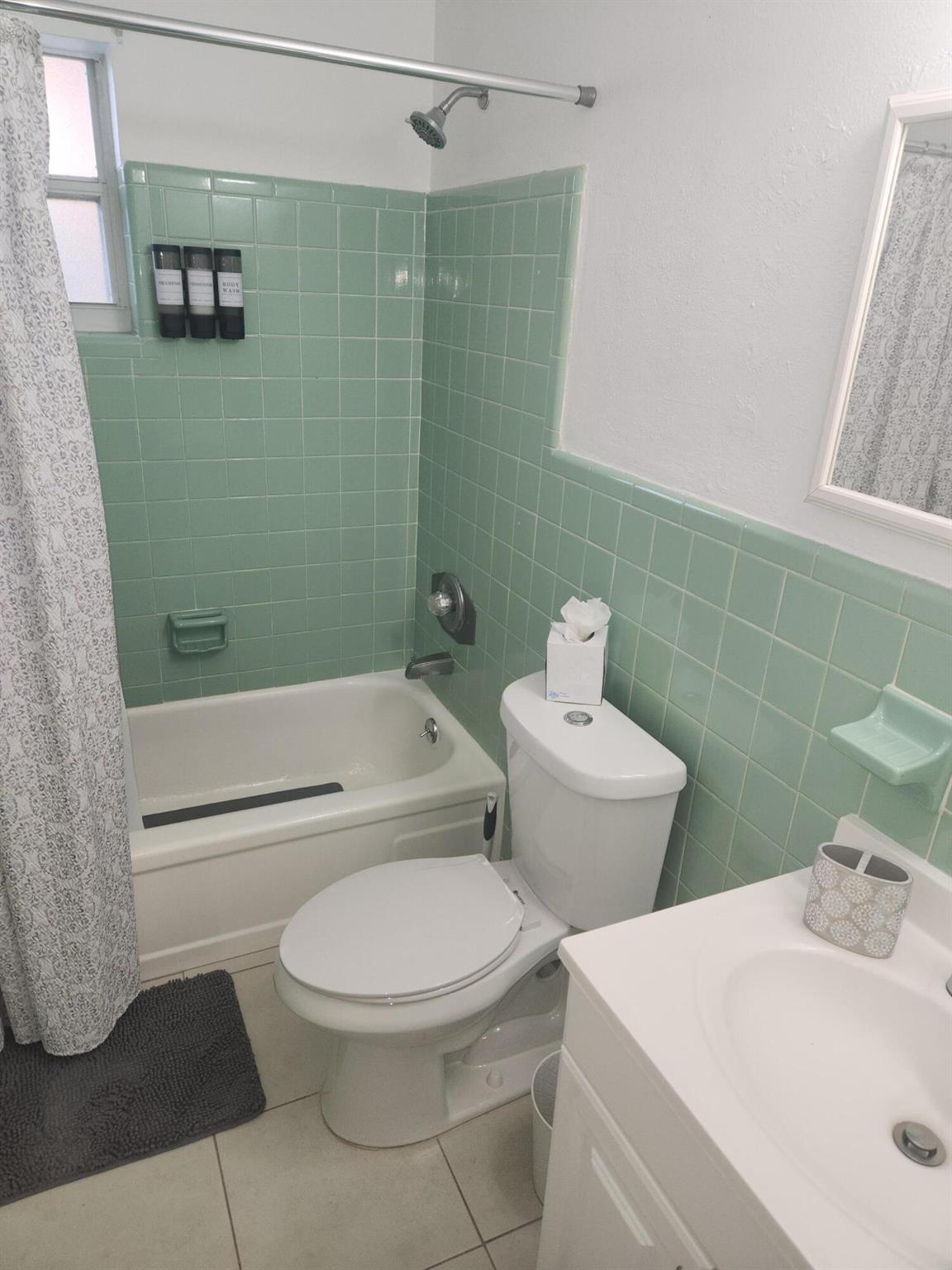 BUNKER HILL ADD 2 TO WPB - Residential Lease