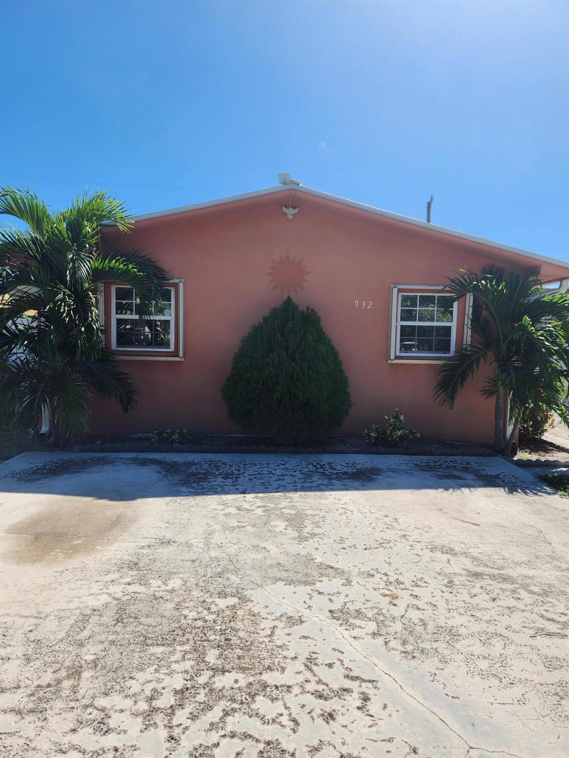 BUNKER HILL ADD 2 TO WPB - Residential Lease