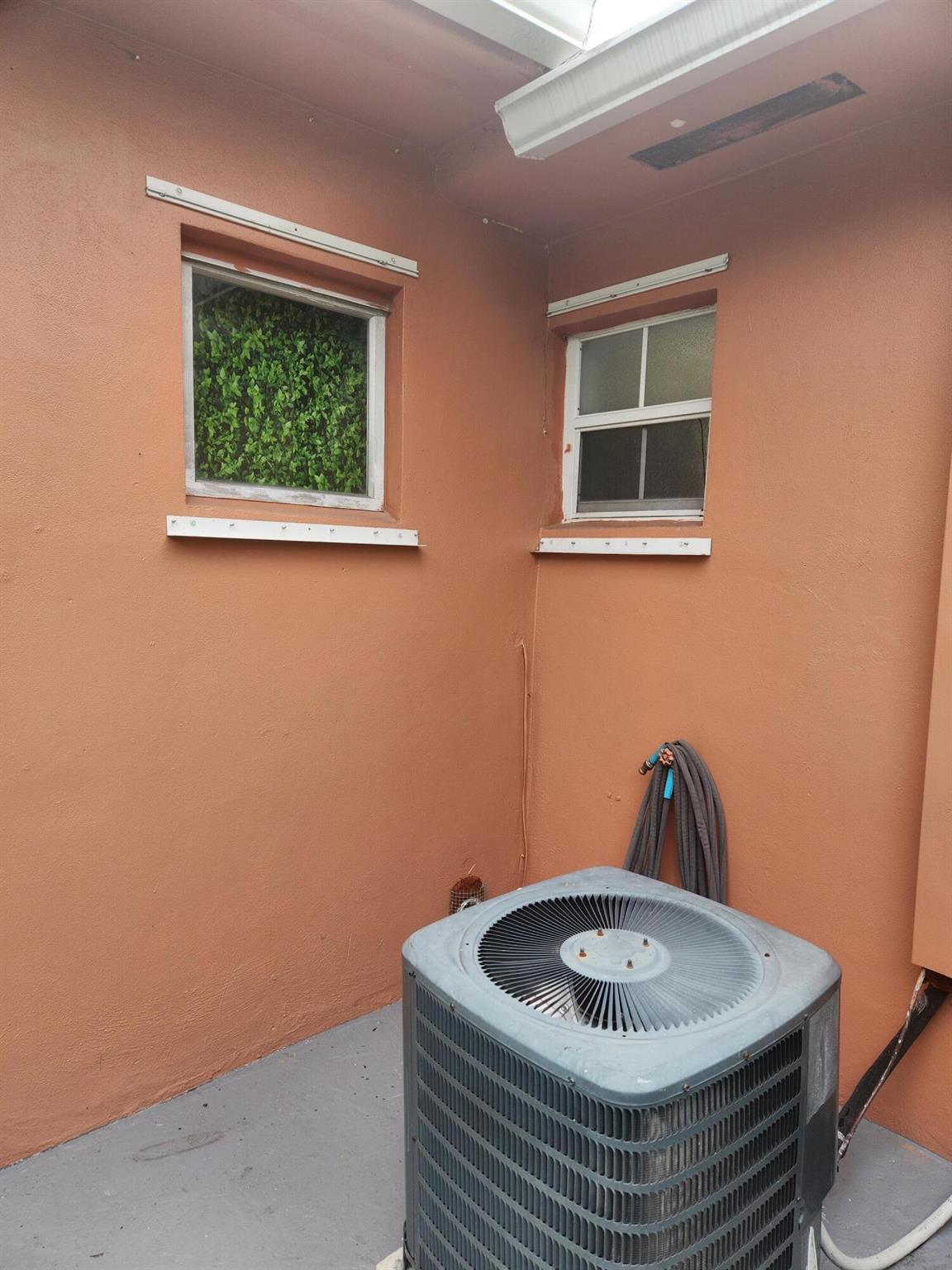 BUNKER HILL ADD 2 TO WPB - Residential Lease