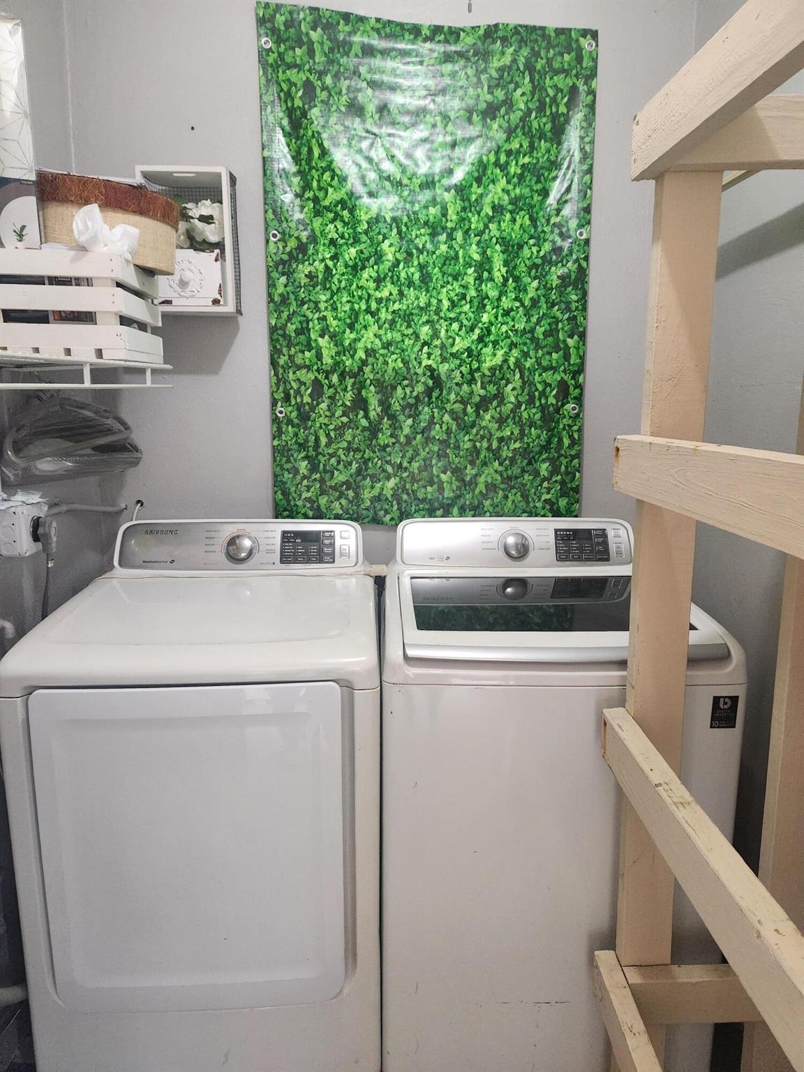 BUNKER HILL ADD 2 TO WPB - Residential Lease