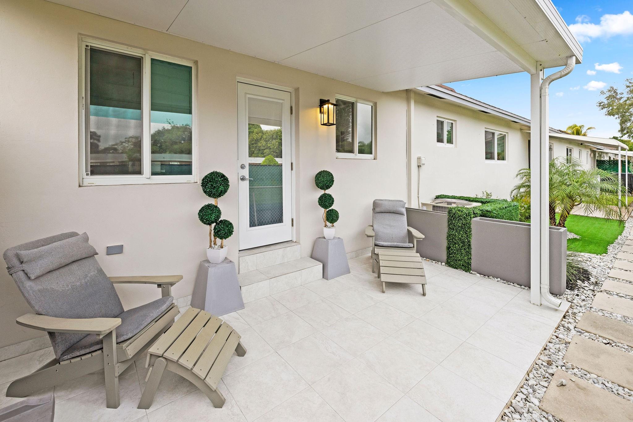 Coronet Bay Condominium - Residential