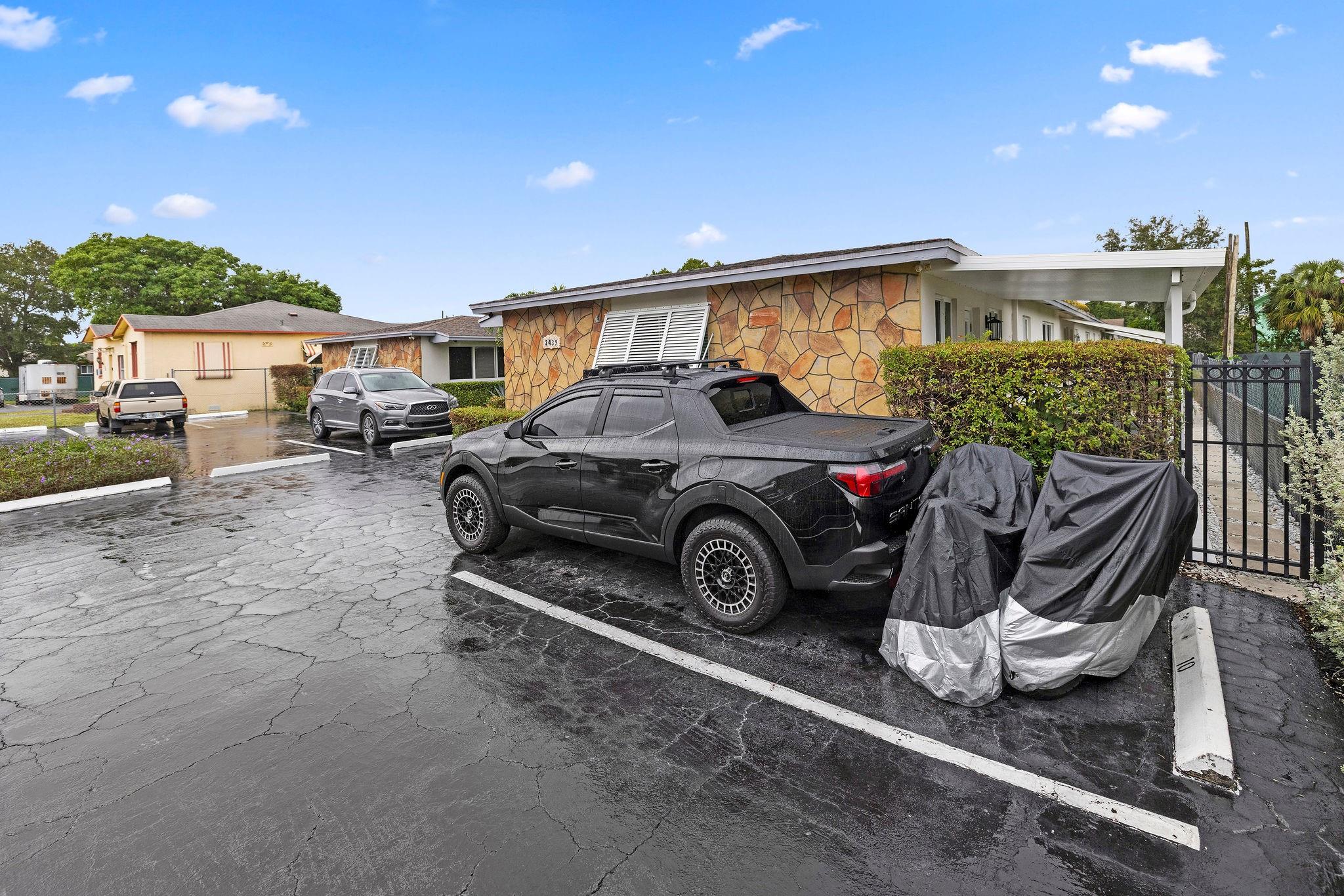 Coronet Bay Condominium - Residential