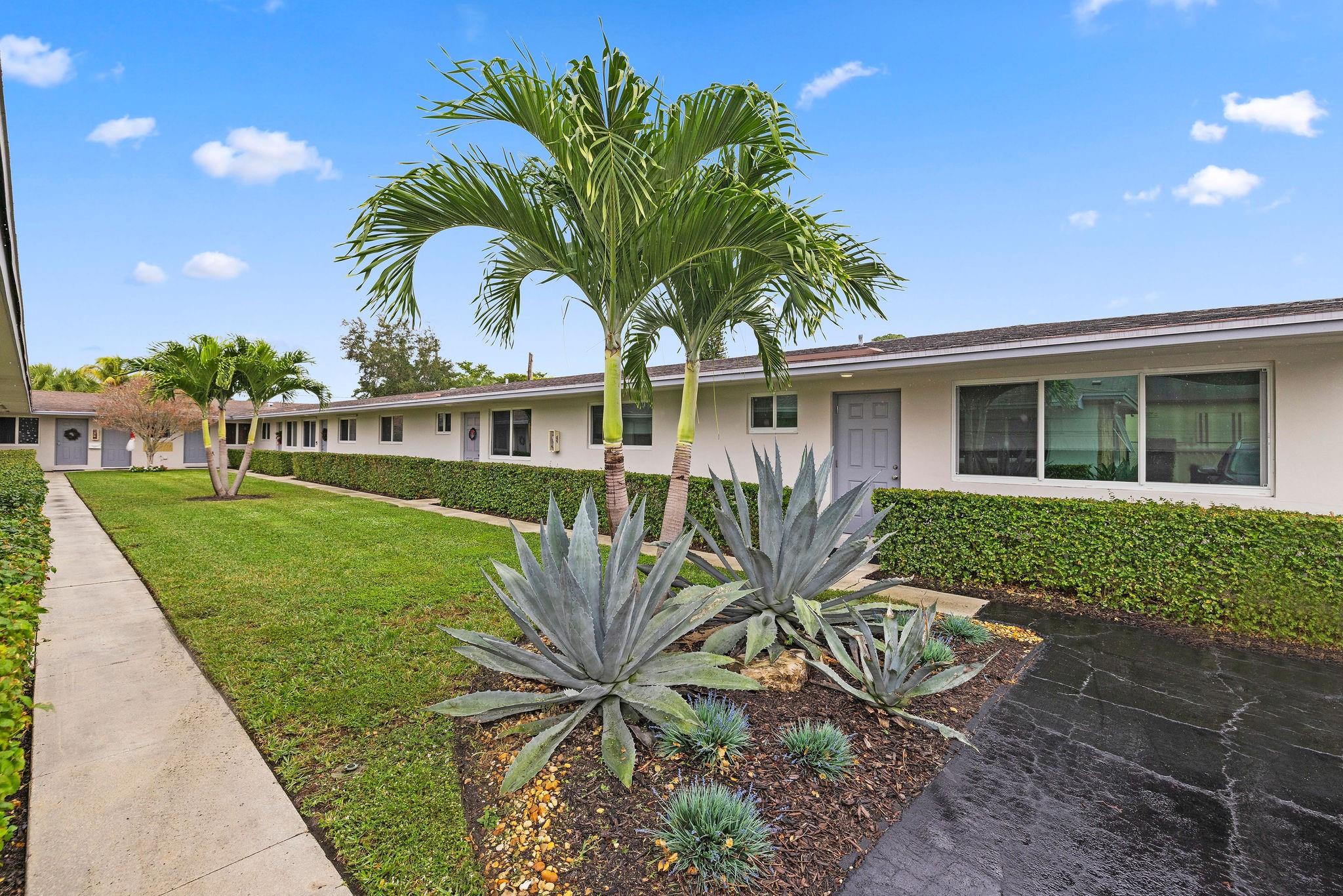 Coronet Bay Condominium - Residential