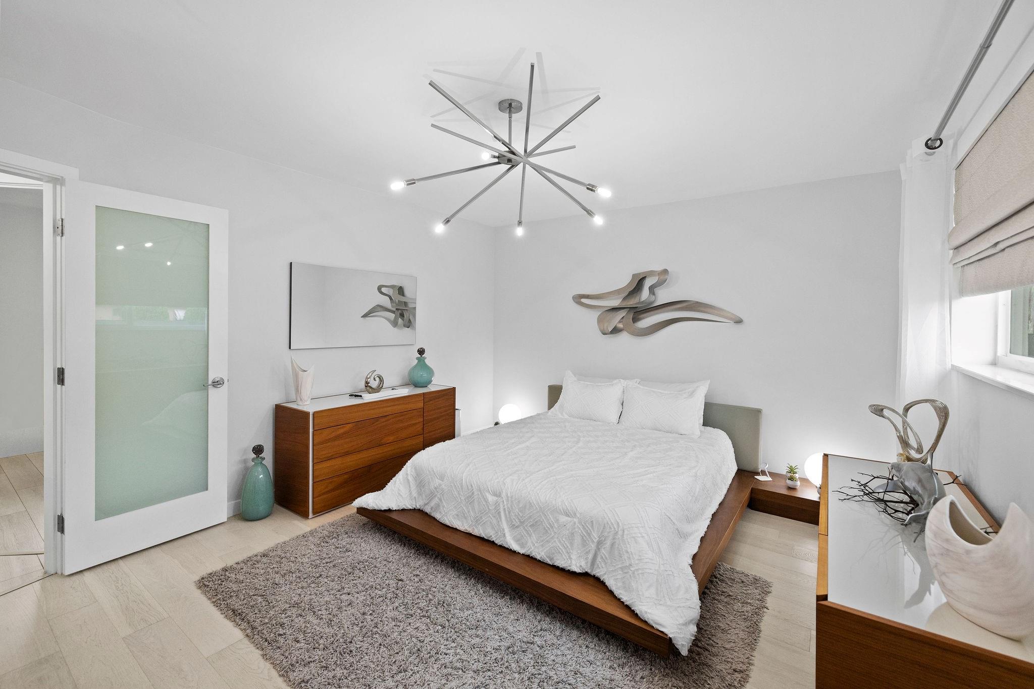 Coronet Bay Condominium - Residential