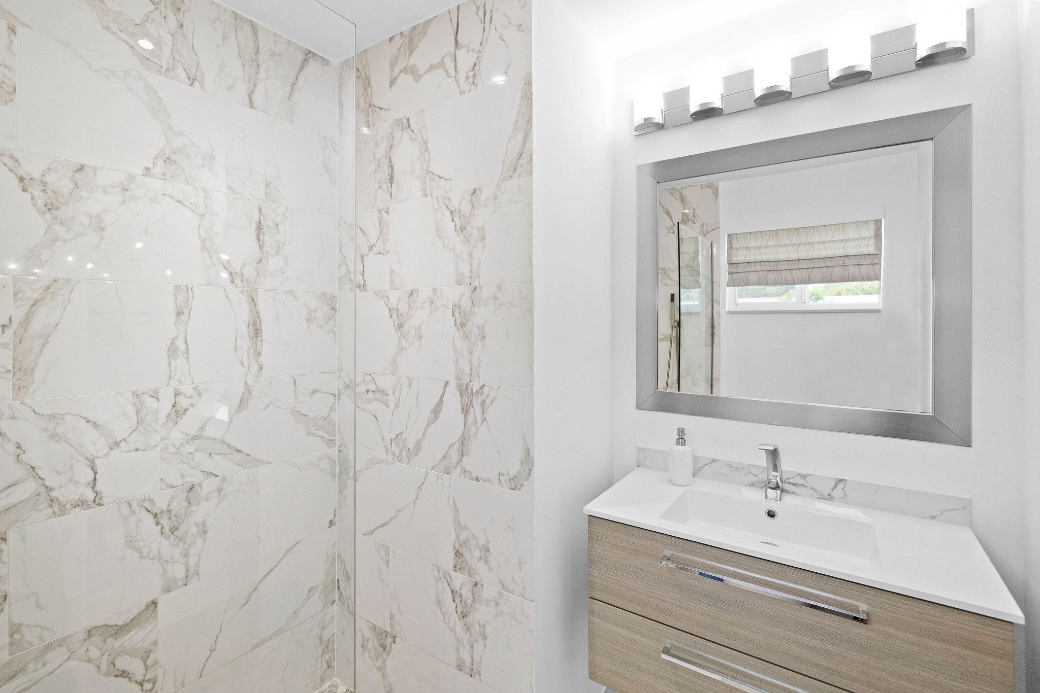 Coronet Bay Condominium - Residential