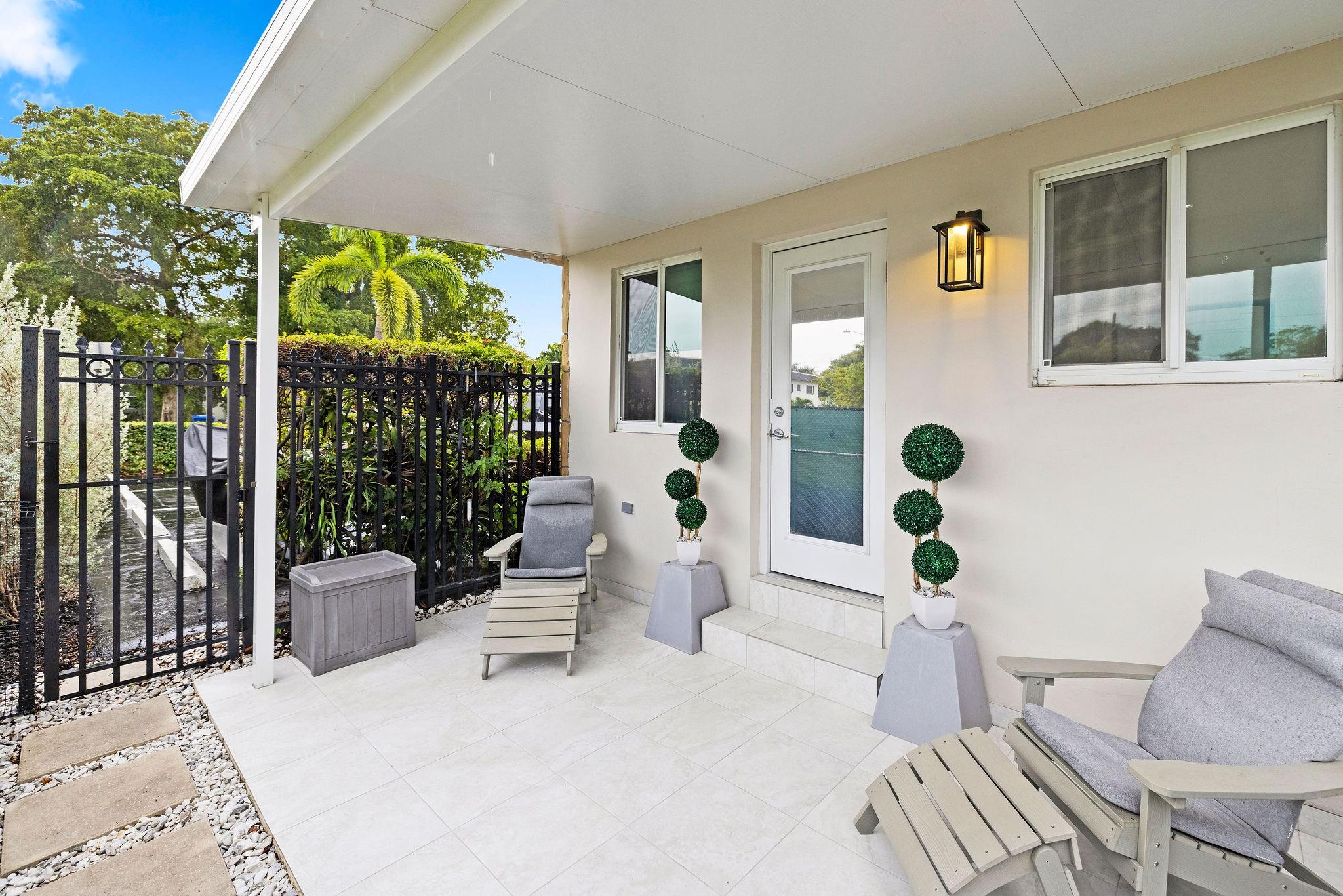 Coronet Bay Condominium - Residential