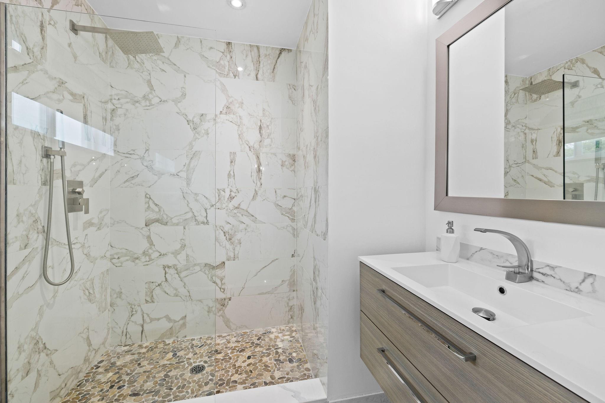 Coronet Bay Condominium - Residential