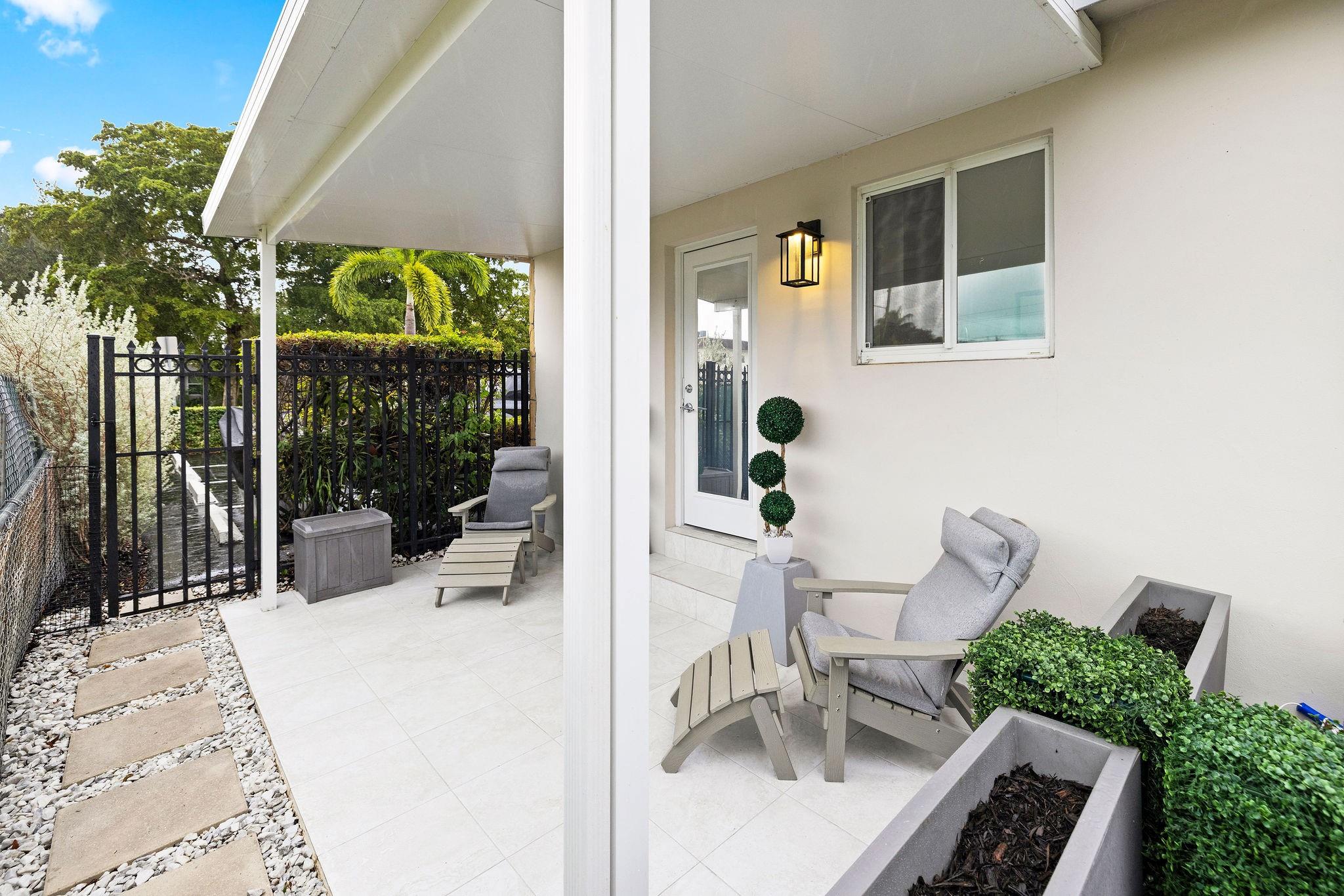 Coronet Bay Condominium - Residential