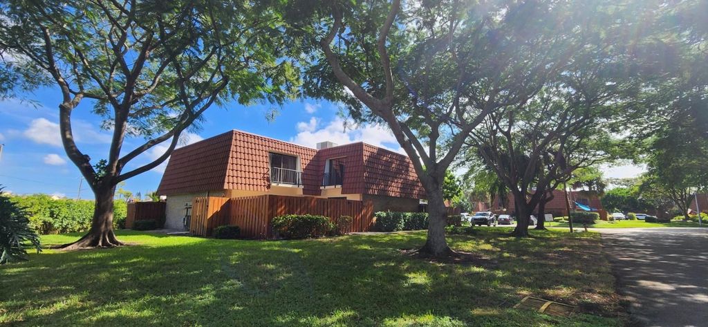 Photo of 3100 Spanish Wells Drive #1C, Delray Beach, FL 33445 (MLS # F10408473)