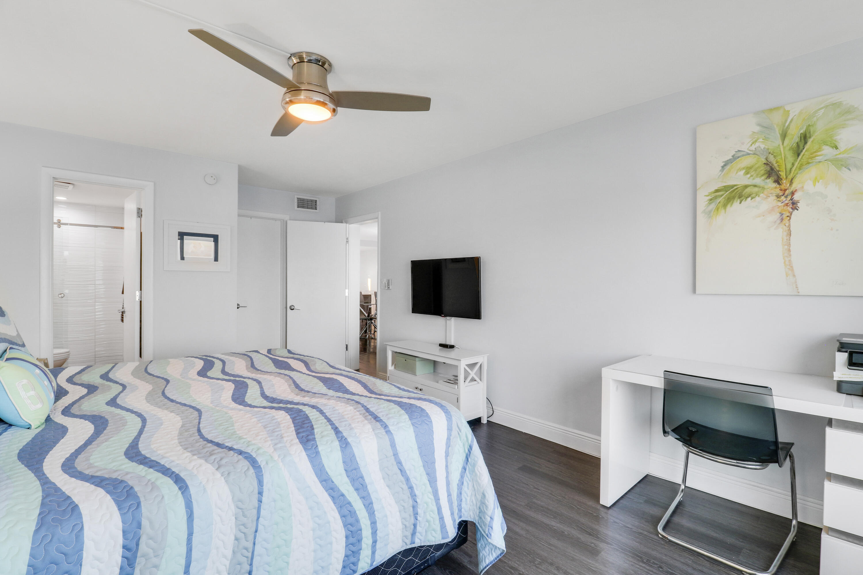 LANDINGS CONDO LT - Residential Lease