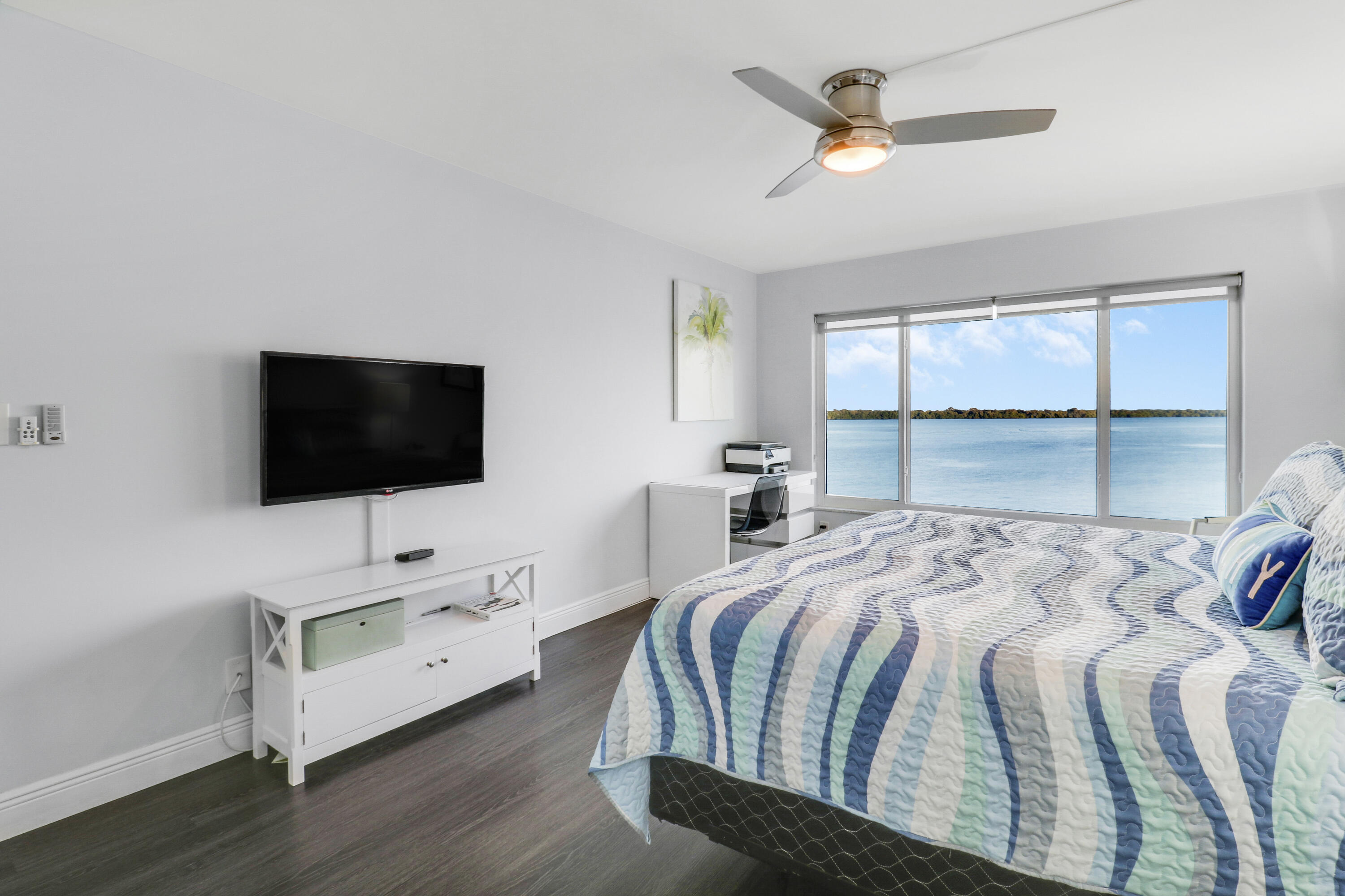 LANDINGS CONDO LT - Residential Lease