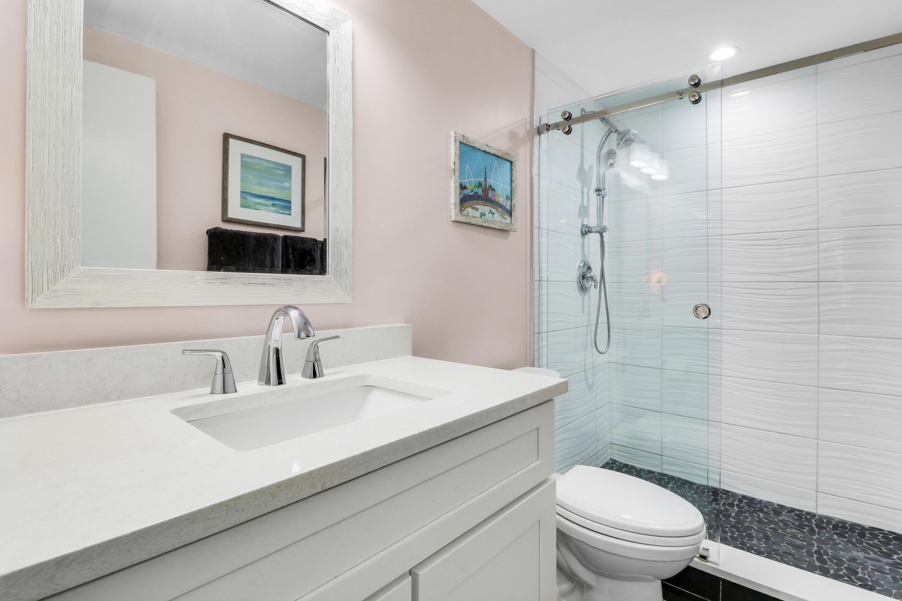 LANDINGS CONDO LT - Residential Lease