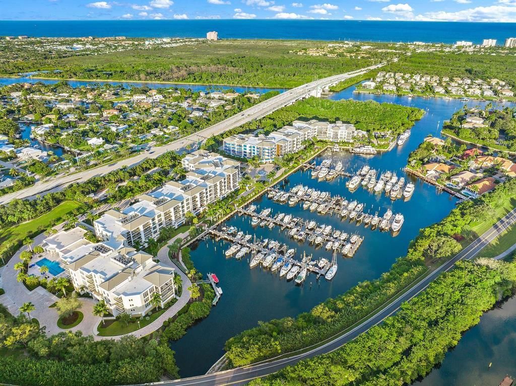 Photo of 2720 Donald Ross Road #402, Palm Beach Gardens, FL 33410 (MLS # R10842180)