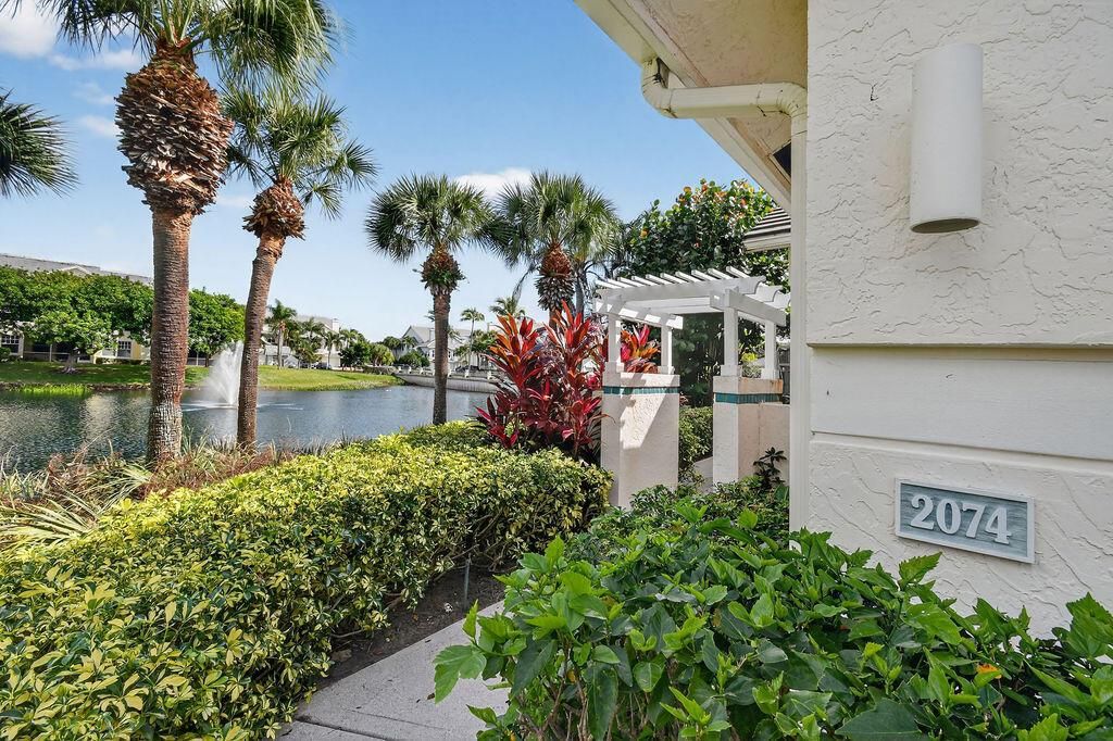 Photo of 2074 Mainsail Circle, Jupiter, FL 33477 (MLS # R11146351)