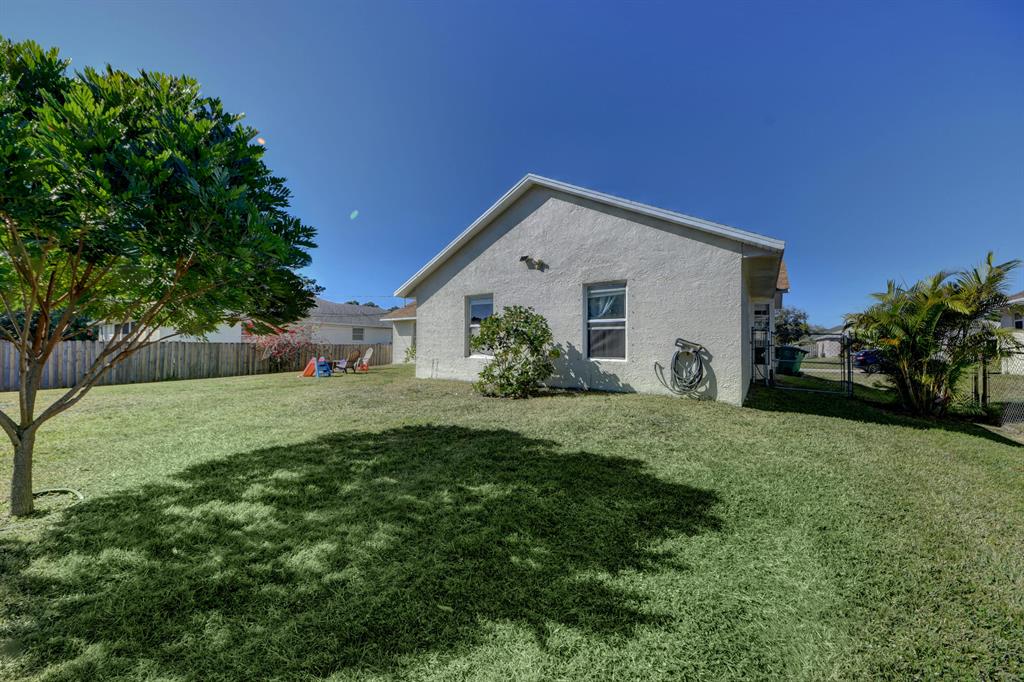 PORT ST LUCIE SECTION 13 - Residential