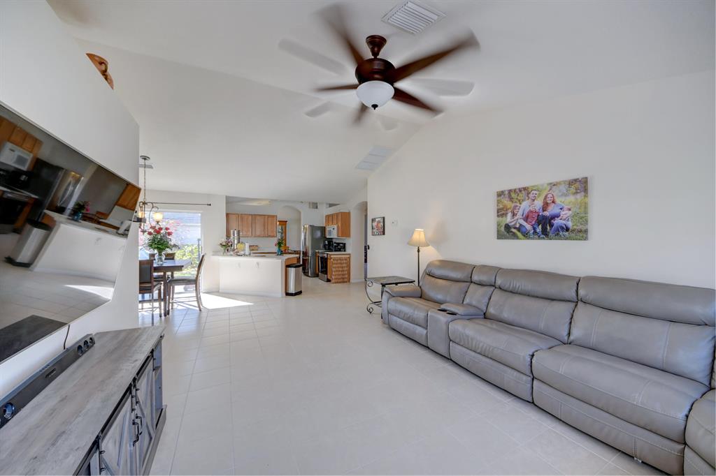 PORT ST LUCIE SECTION 13 - Residential