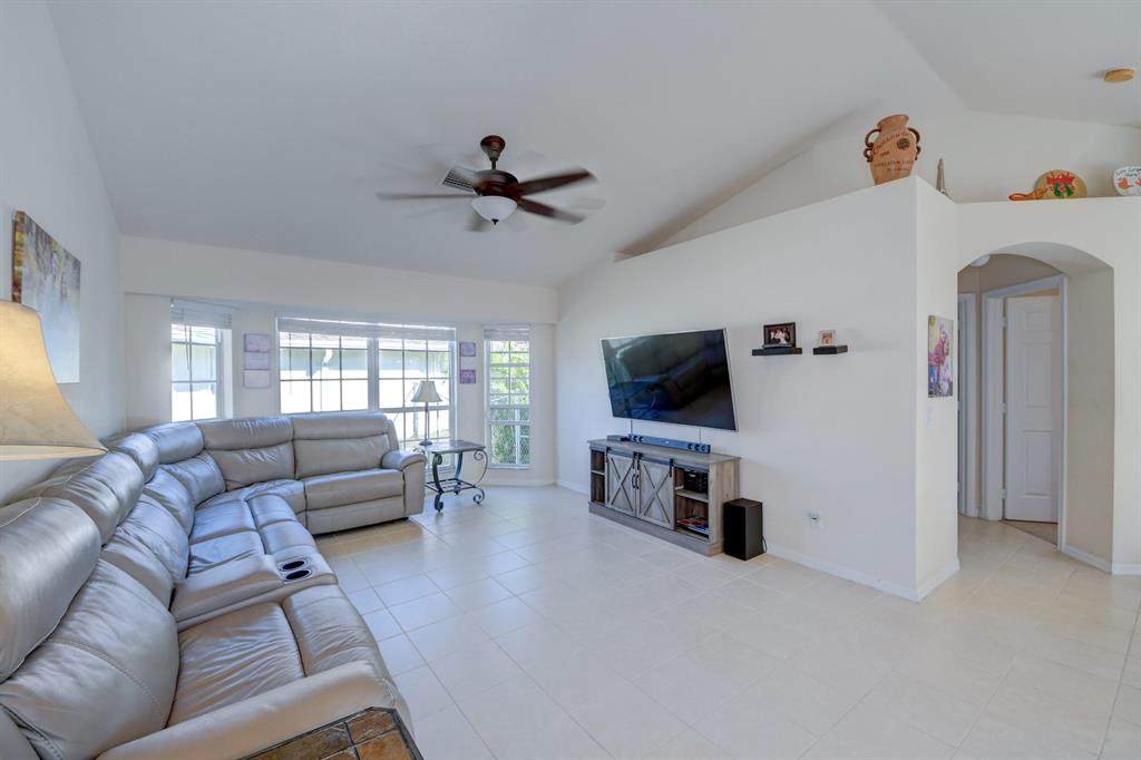 PORT ST LUCIE SECTION 13 - Residential