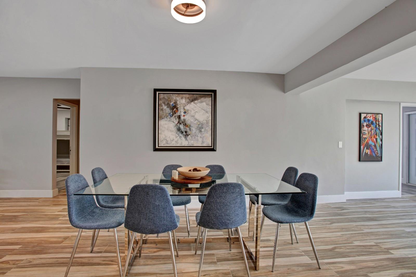 HOLLYWOOD LITTLE RANCHES - Residential Lease