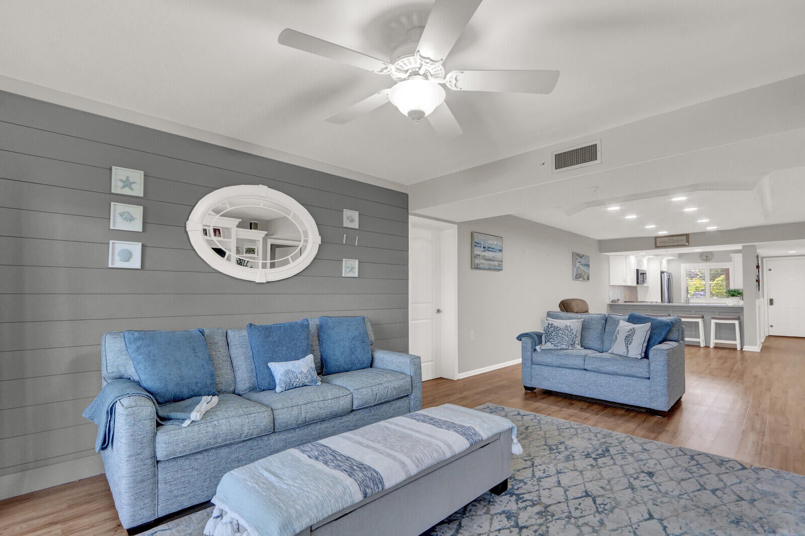 701 SEAFARER Circle 105, Jupiter, FL, 33477/$545,000 4 701 SEAFARER Circle 105