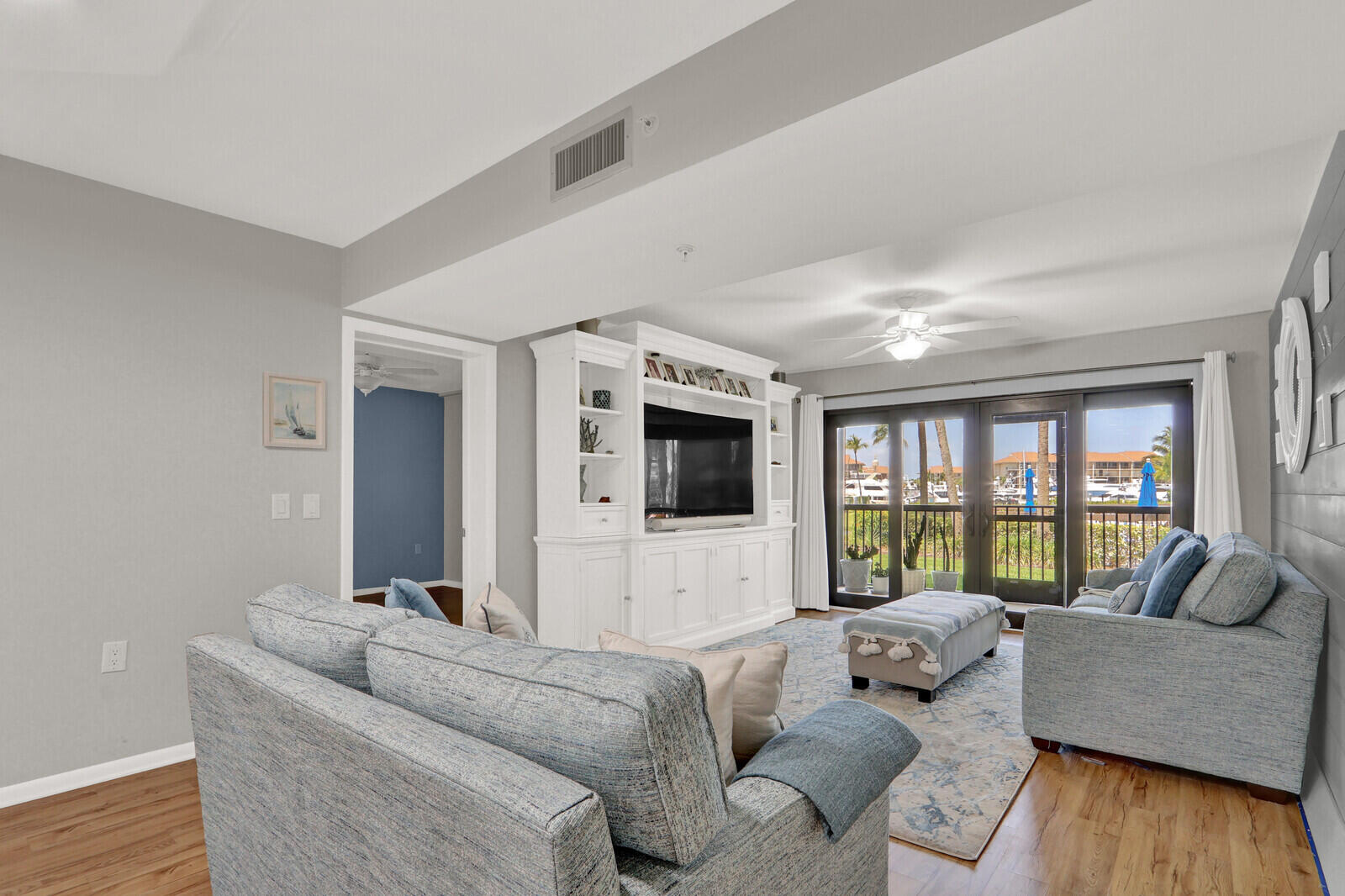 701 SEAFARER Circle 105, Jupiter, FL, 33477/$545,000 3 701 SEAFARER Circle 105