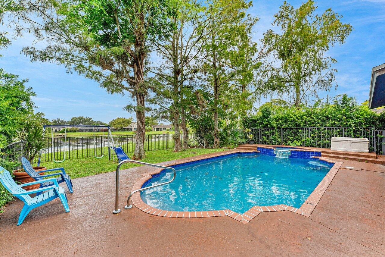 1726 TREEHAVEN Court