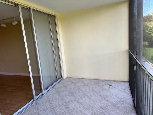 No 37 Palm-Aire Country C - Residential Lease