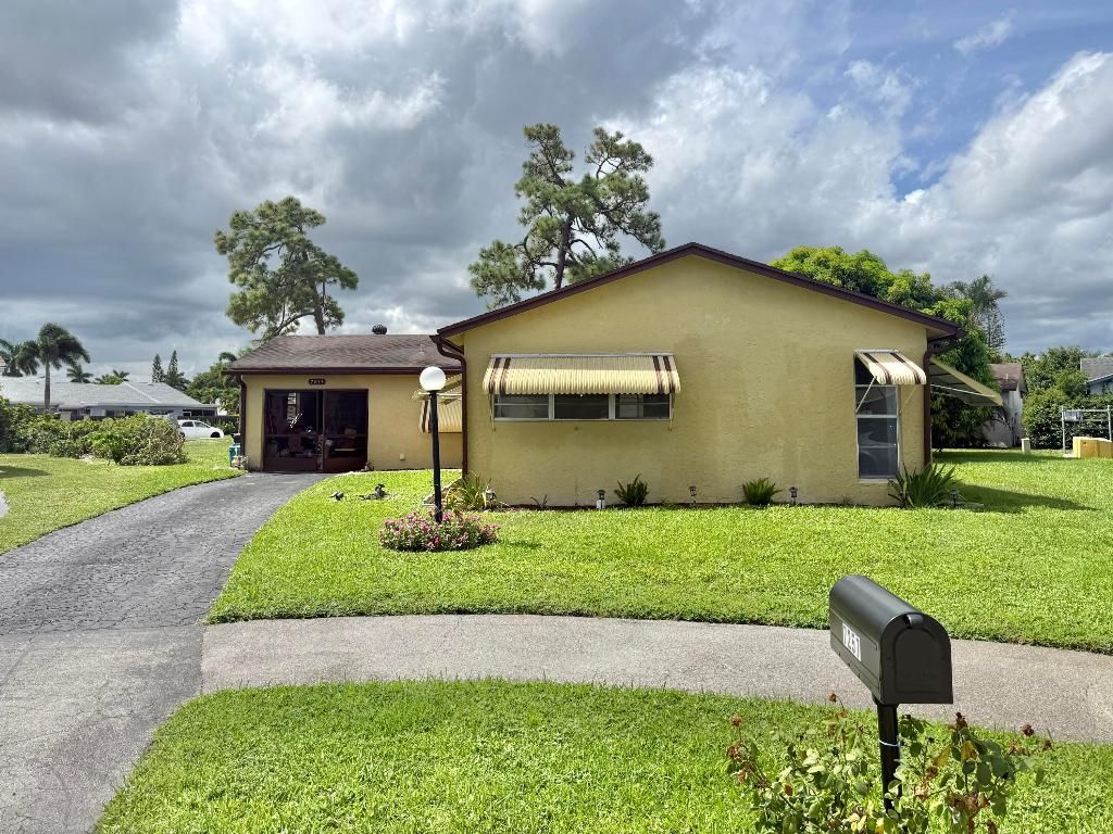 Photo of 7257 Pine Park Drive N, Lake Worth, FL 33467 (MLS # R11122144)