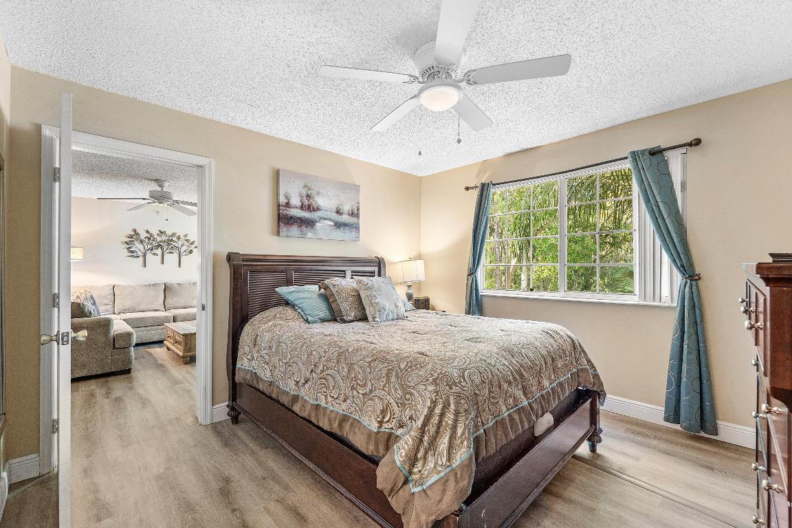 GRAND VIEW AT CRESTWOOD CONDO - Residential Lease