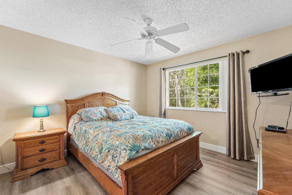 GRAND VIEW AT CRESTWOOD CONDO - Residential Lease